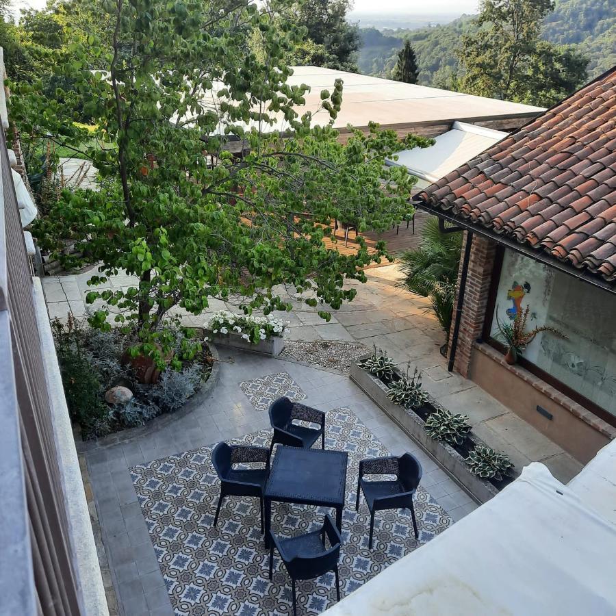 Segnavento -Rooms And Suites- Manta Exteriér fotografie
