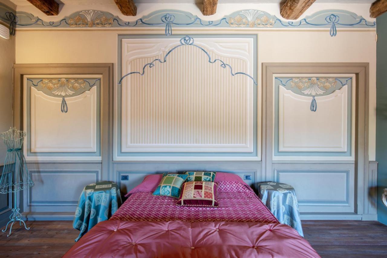 Segnavento -Rooms And Suites- Manta Exteriér fotografie